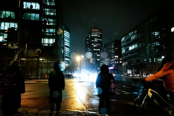 Pourquoi les Mangas Captivent-ils Aussi les Adultes ?